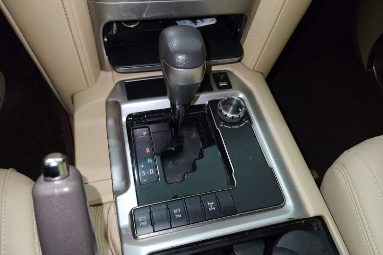 Used Toyota Land Cruiser  Gear Lever