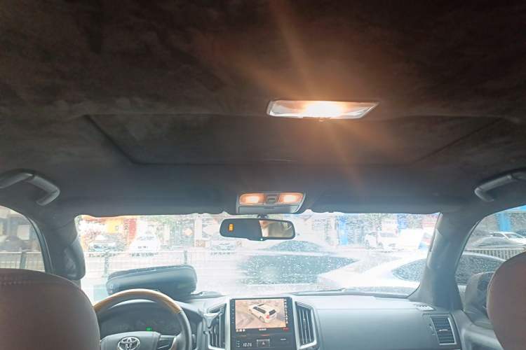 Used Toyota Land Cruiser  Headliner