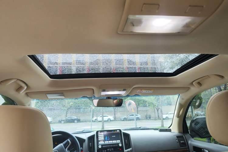 Used Toyota Land Cruiser 2016 4.0L Gasoline 8-Seater Middle East Version Headliner