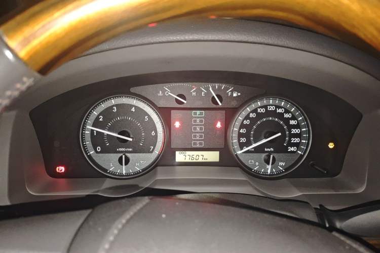 Used Toyota Land Cruiser  Instrument Cluster