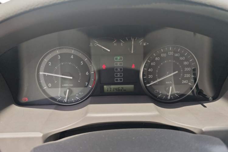Used Toyota Land Cruiser  Instrument Cluster