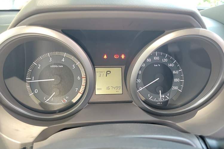 Used Toyota Land Cruiser  Instrument Cluster