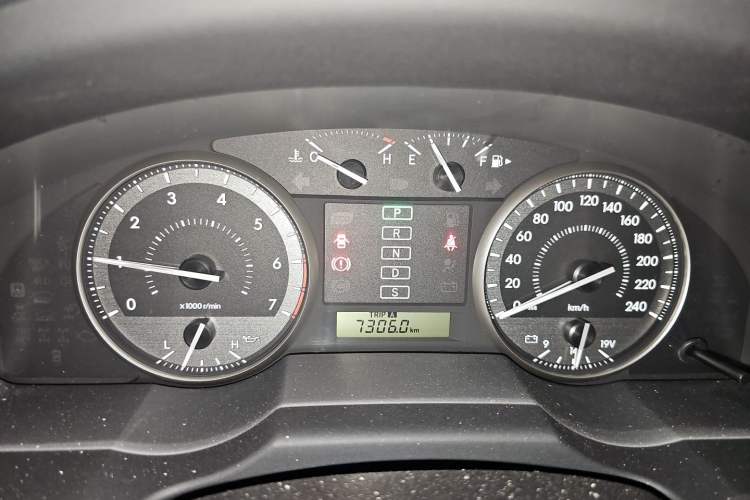 Used Toyota Land Cruiser 2016 4.0L Automatic VX-R Instrument Cluster