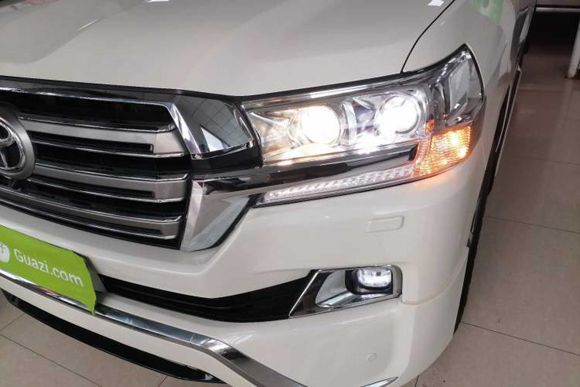 Used Toyota Land Cruiser 2016 4.0L Gasoline 8-Seater Middle East Version Left Front Headlight