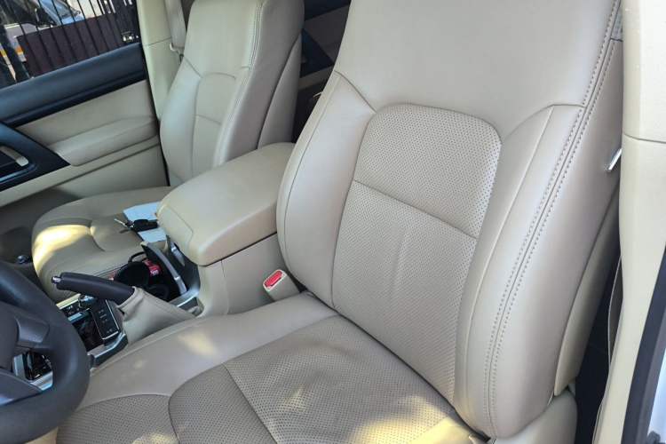 Used Toyota Land Cruiser  Left Front Seat