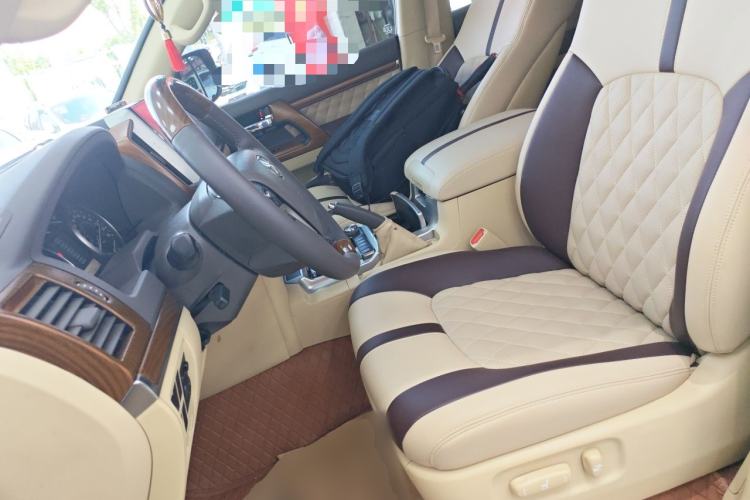 Used Toyota Land Cruiser  Left Front Seat