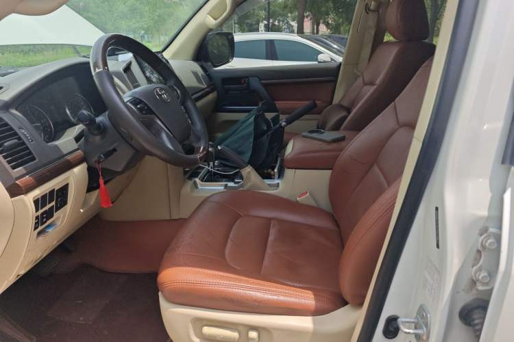 Used Toyota Land Cruiser  Left Front Seat