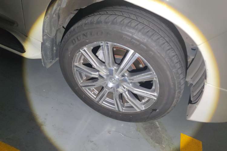 Used Toyota Land Cruiser 2016 4.0L Automatic GX-R Left Front Wheel Hub
