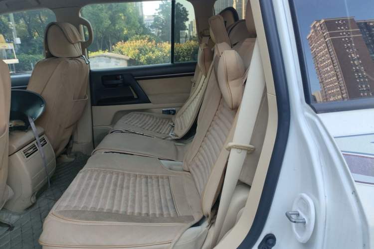 Used Toyota Land Cruiser 2016 4.0L GX 5-Seater U.S. Specification Left Rear Seat