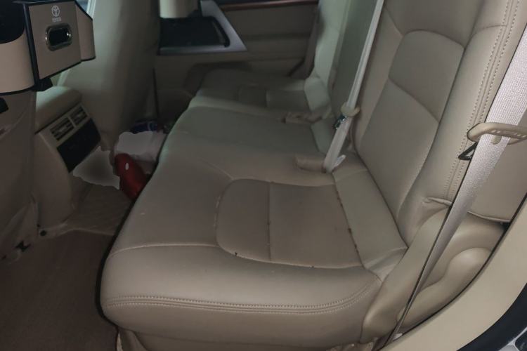 Used Toyota Land Cruiser 2016 4.0L Gasoline 8-Seater U.S. Specification Left Rear Seat