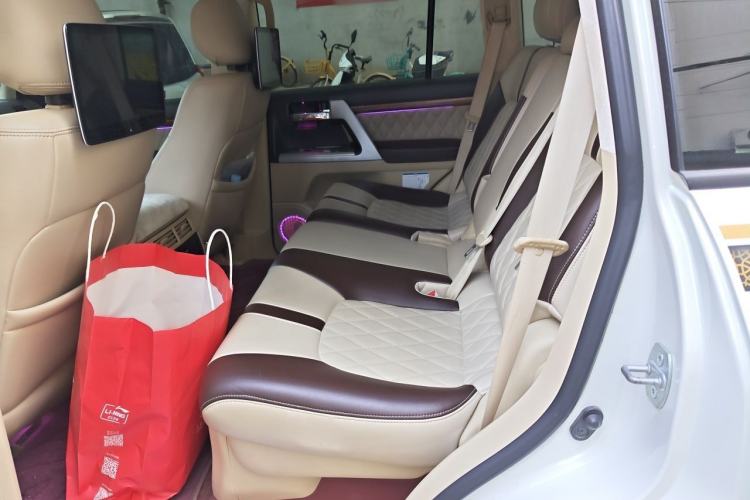 Used Toyota Land Cruiser 2016 4.6L GX-R Middle East Left Rear Seat