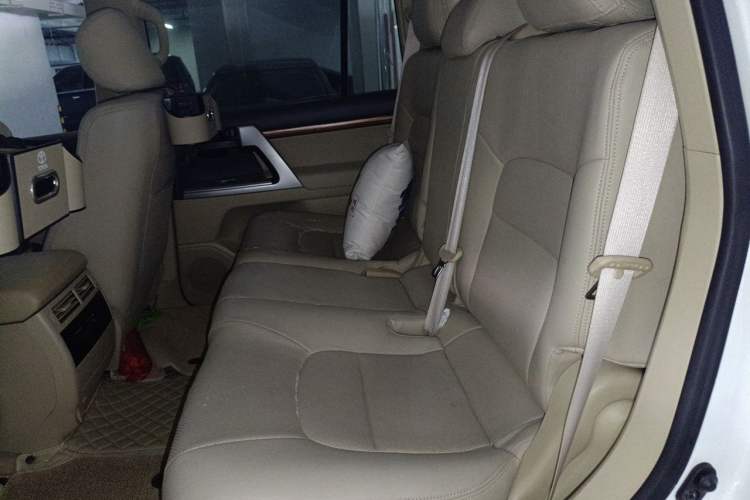 Used Toyota Land Cruiser 2016 4.0L Gasoline 8-Seater U.S. Specification Left Rear Seat