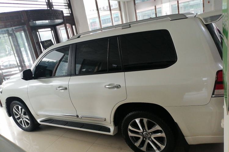 Used Toyota Land Cruiser 2016 4.0L Gasoline 8-Seater Middle East Version Left Side