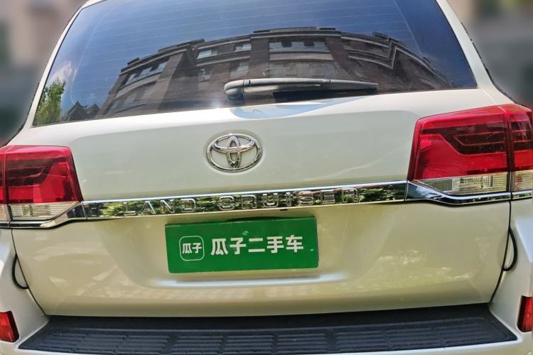 Used Toyota Land Cruiser  Rear