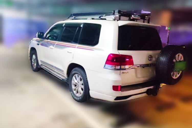 Used Toyota Land Cruiser 2016 4.0L Automatic GX-R Rear Left 45 Deg