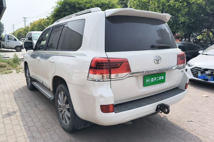 Used Toyota Land Cruiser 2016 4.0 GX-R Dual Fuel Dual Differential – Middle East Rear Left 45 Deg