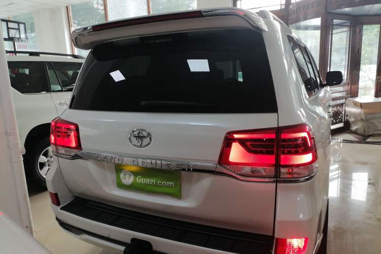 Used Toyota Land Cruiser 2016 4.0L Gasoline 8-Seater Middle East Version Rear