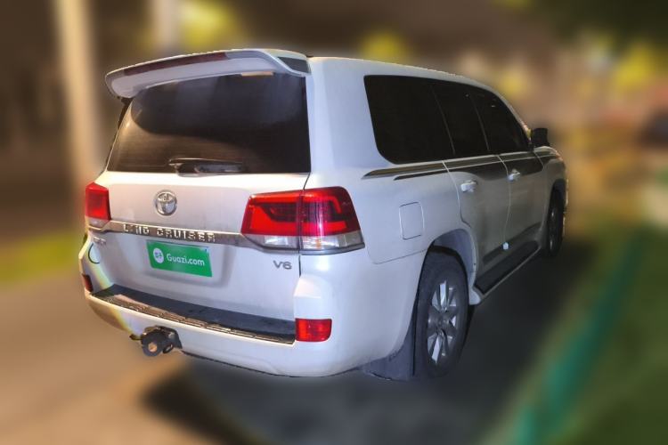 Used Toyota Land Cruiser 2016 4.0 GX-R Dual Fuel Dual Differential – Middle East Rear Right 45 Deg
