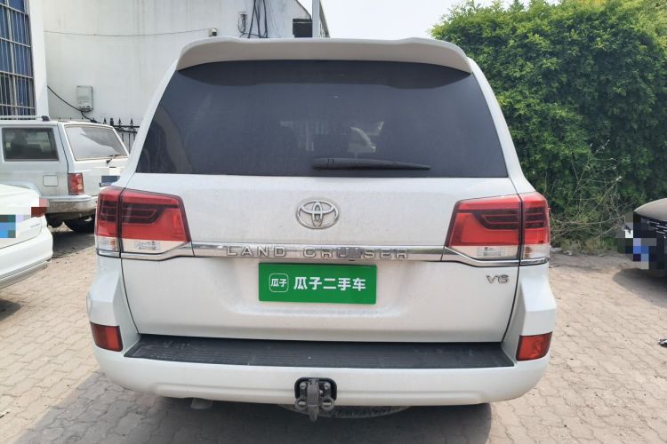 Used Toyota Land Cruiser 2016 4.0 GX-R Dual Fuel Dual Differential – Middle East Rear