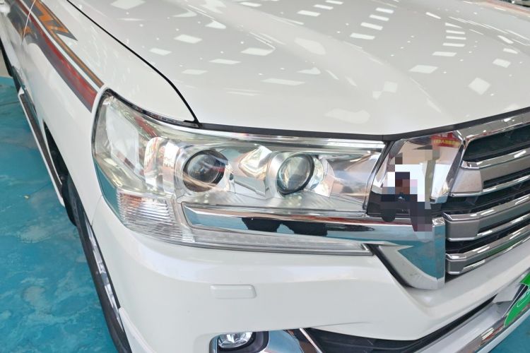 Used Toyota Land Cruiser  Right Front Headlight