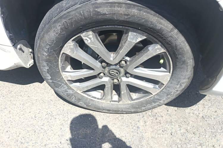 Used Toyota Land Cruiser 2016 4.0L Automatic Transmission Middle East Version Right Front Wheel Hub