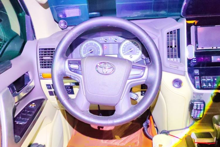 Used Toyota Land Cruiser 2016 4.0L Automatic GX-R Steering Wheel