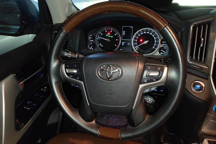 Used Toyota Land Cruiser  Steering Wheel