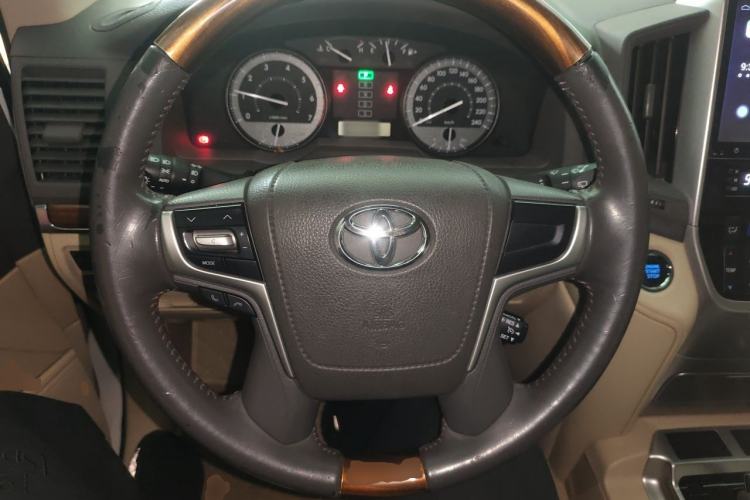 Used Toyota Land Cruiser 2016 4.0L Gasoline 8-Seater U.S. Specification Steering Wheel