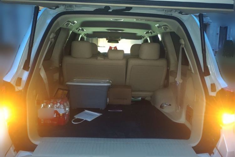 Used Toyota Land Cruiser  Trunk