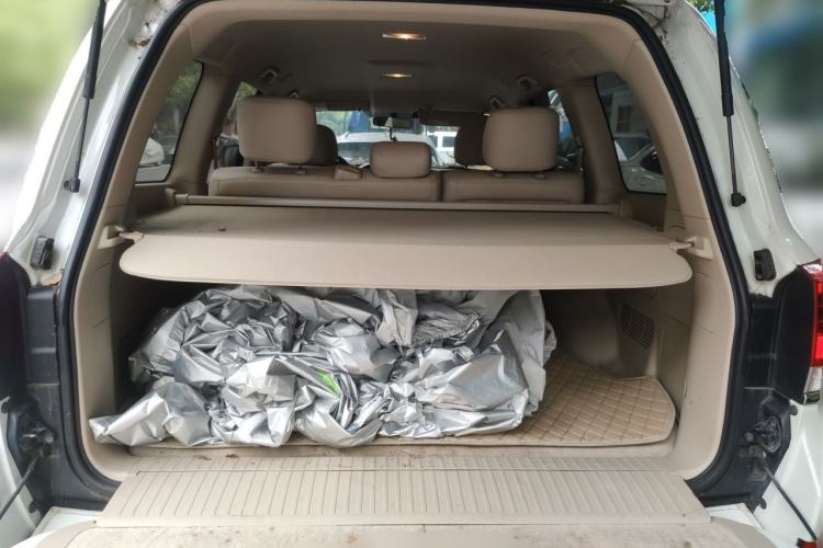 Used Toyota Land Cruiser 2016 4.0L Automatic GX-R Trunk