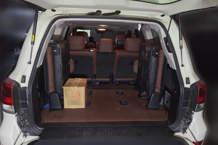 Used Toyota Land Cruiser  Trunk