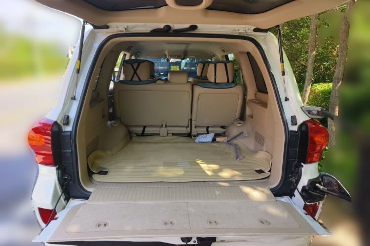 Used Toyota Land Cruiser  Trunk