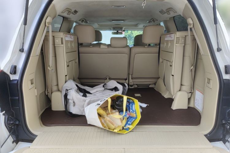 Used Toyota Land Cruiser 2016 4.0L GX-R Dual Differential – Middle East Trunk