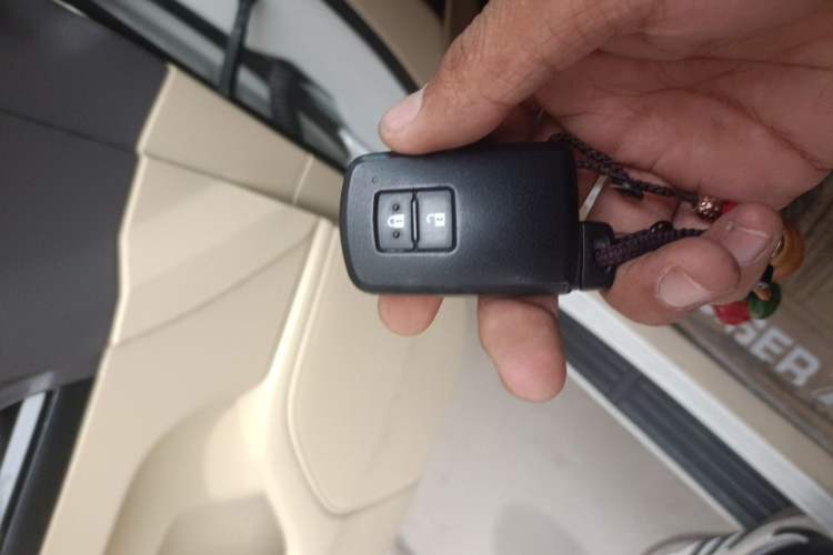 Used Toyota Land Cruiser  Vehicle Key