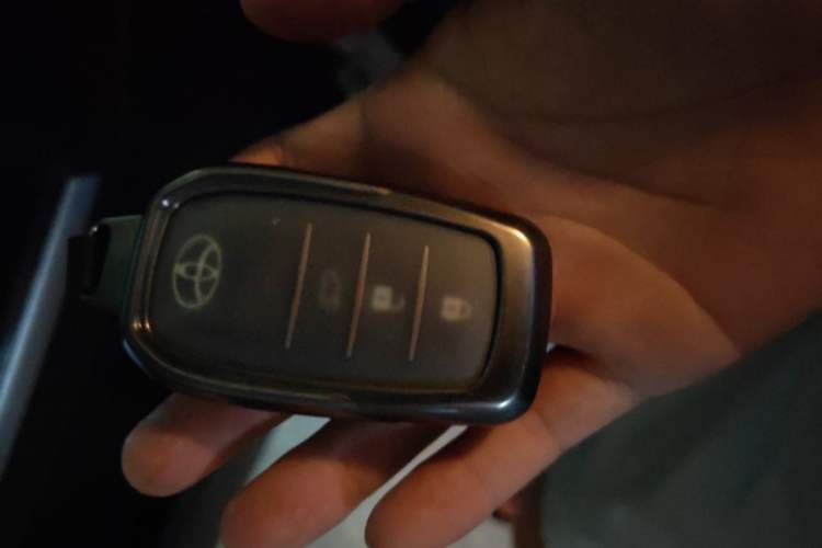 Used Toyota Land Cruiser  Vehicle Key