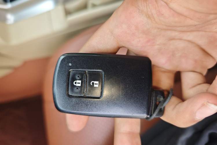 Used Toyota Land Cruiser  Vehicle Key