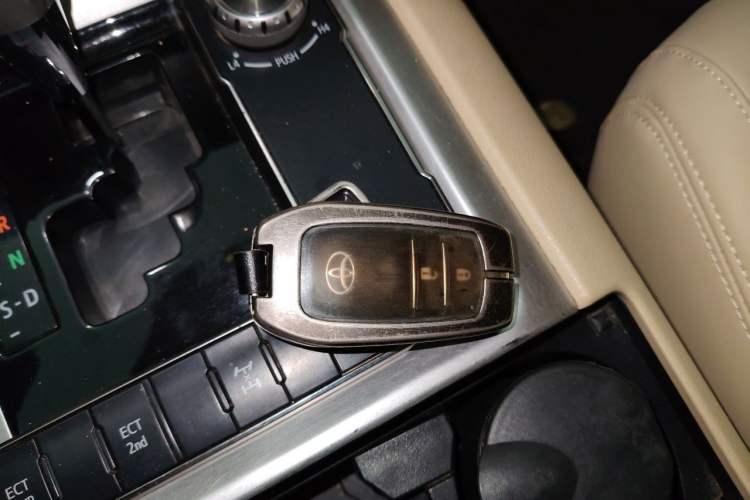 Used Toyota Land Cruiser  Vehicle Key