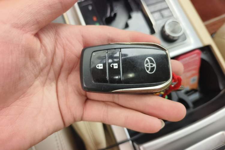 Used Toyota Land Cruiser  Vehicle Key