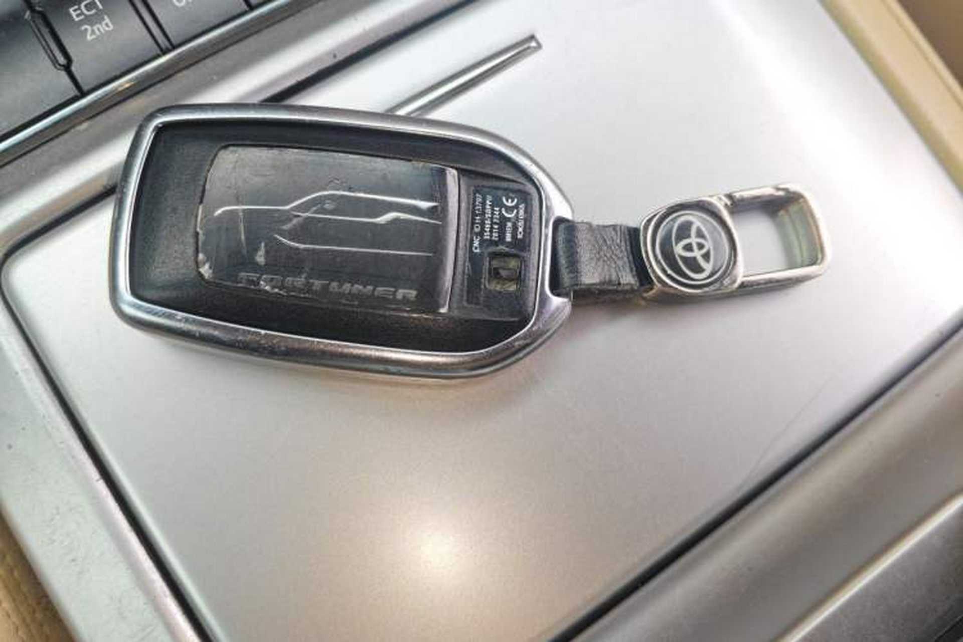 Used Toyota Land Cruiser  Vehicle Key