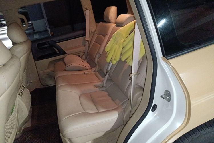 Used Toyota Land Cruiser 2016 4.0L Automatic Parallel Import Version 5 Seats Left Rear Seat