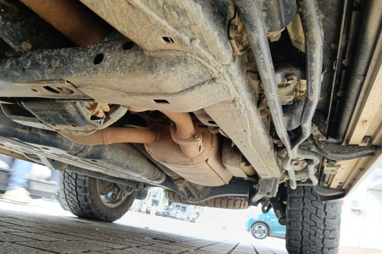Used Toyota Land Cruiser  Chassis Front Left