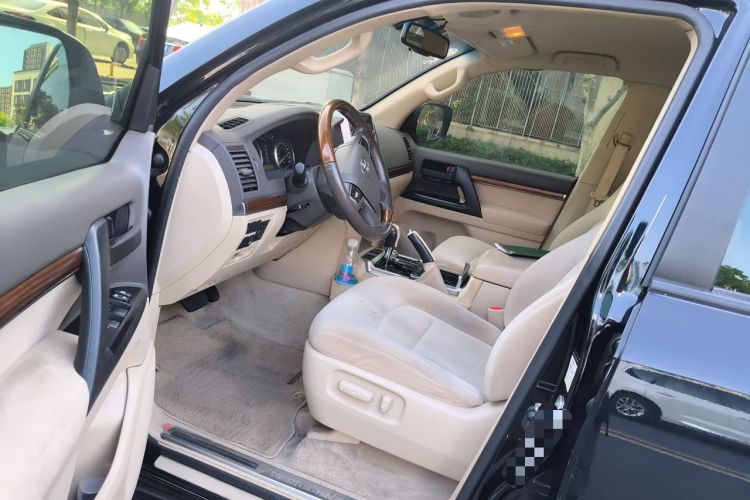 Used Toyota Land Cruiser  Driver Seat