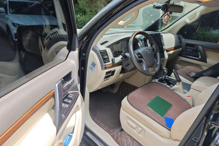 Used Toyota Land Cruiser  Driver Seat