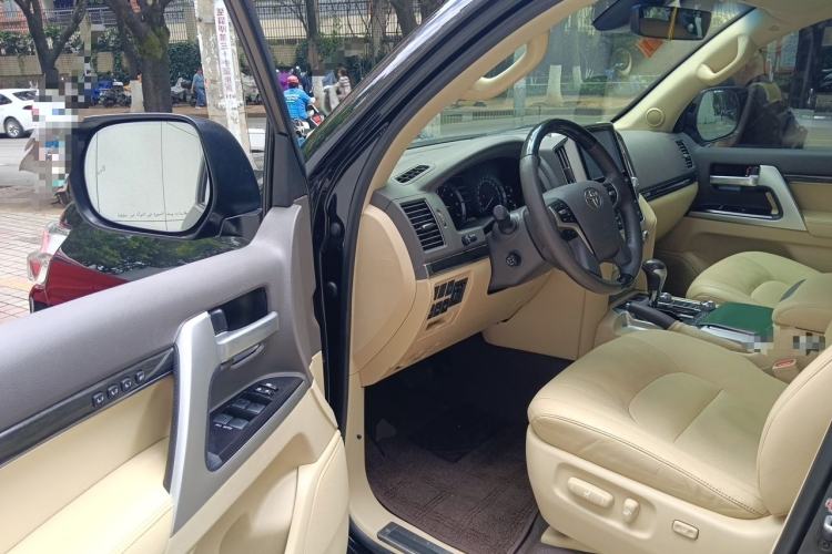 Used Toyota Land Cruiser  Driver Seat