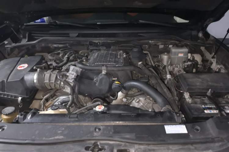 Used Toyota Land Cruiser  Engine Bay
