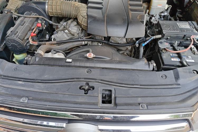 Used Toyota Land Cruiser 2017 4.0L Automatic Parallel Import Engine Bay
