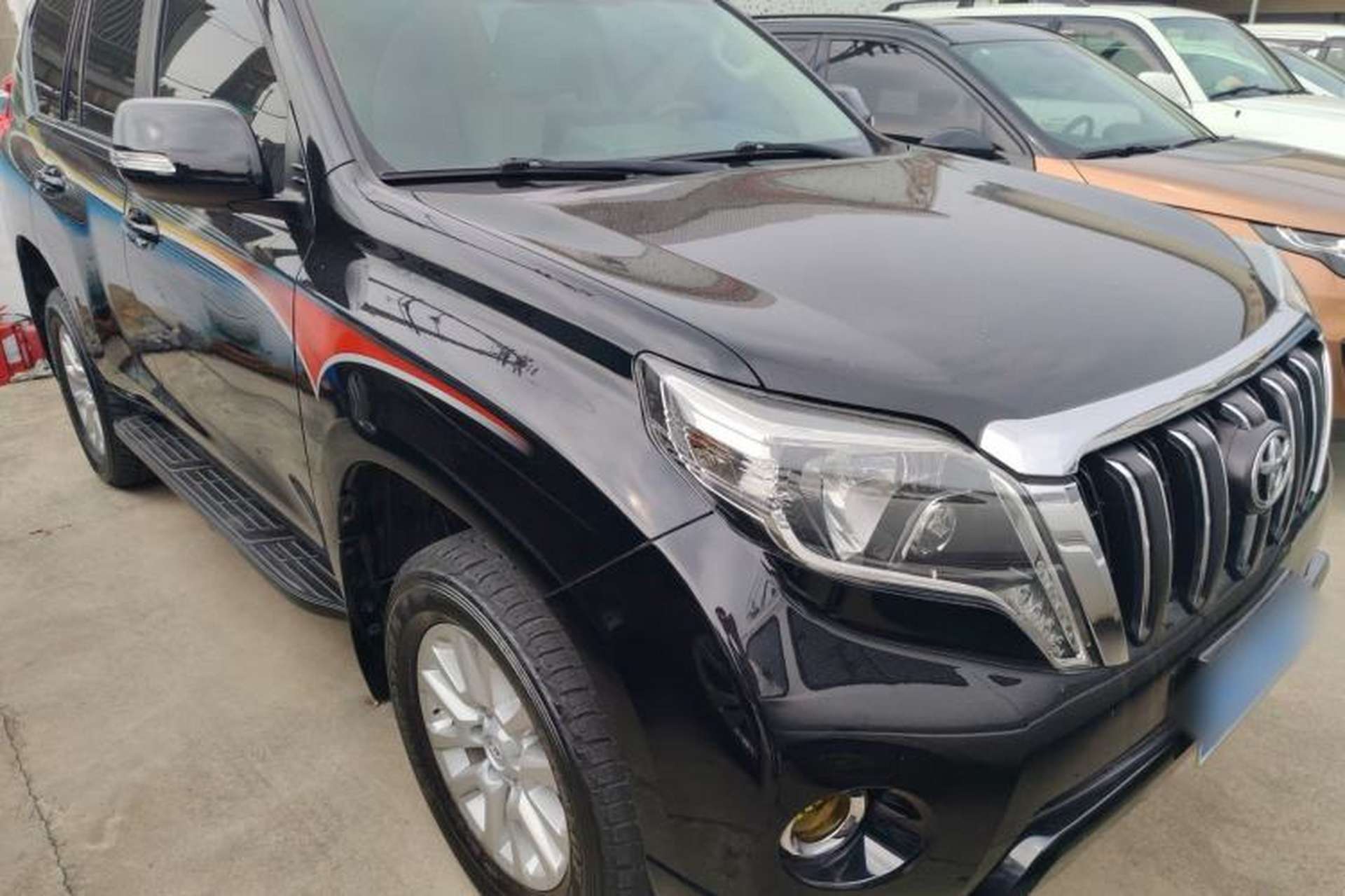 Used Toyota Land Cruiser 2017 4.0 V6 Low-Trim Version—Middle East Exterior 1