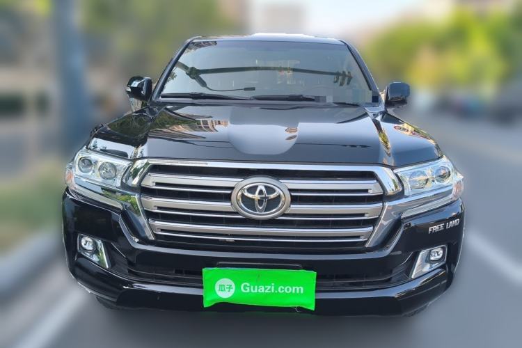 Used Toyota Land Cruiser  Front