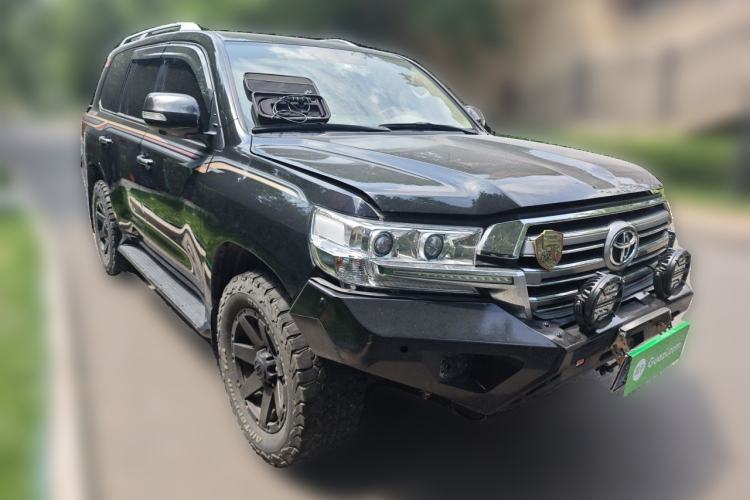 Used Toyota Land Cruiser  Front Right 45 Deg