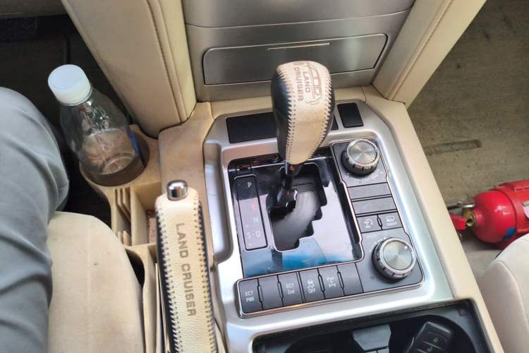 Used Toyota Land Cruiser  Gear Lever
